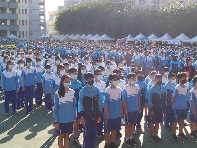 西屯区西苑高中今日举行校庆典礼。（台中市政府提供／陈世宗台中传真）