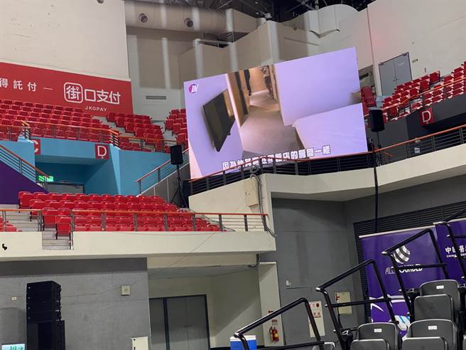 就連記分板的擺設位置與尺寸也都不同了。(黃及人攝)