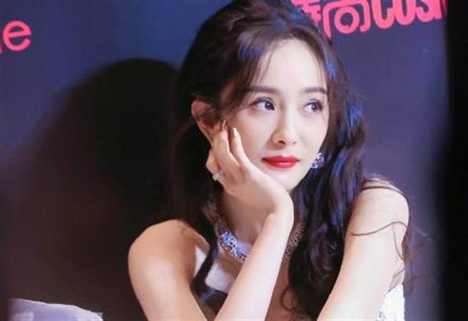 杨幂演技精湛又有高顏值。(图/翻摄自杨幂微博)