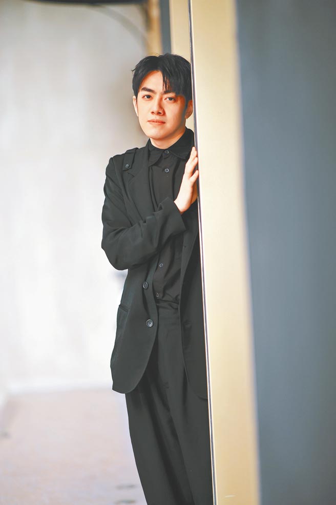 李友廷推出新专辑，获得好评。（卢祎祺摄）