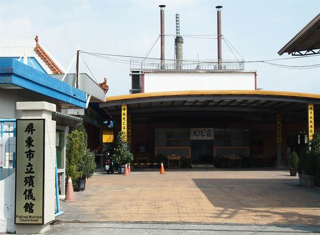 屏东市殡仪馆业务繁重，为了提供亡者及家属更好的殡葬服务，明年将独立出来改制为殡葬管理所。（潘建志摄）