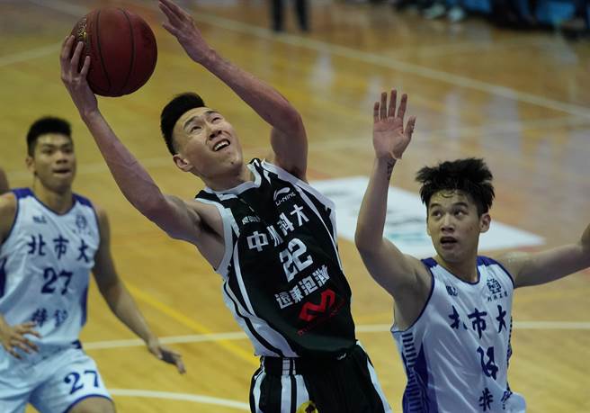 中州苏格尔单场21分、14篮板，帮助球队拿下重要一胜。（大专体总提供）