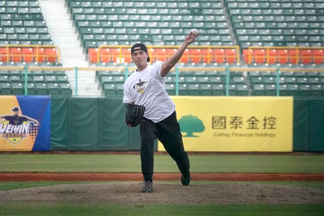 陈伟殷。（毛琬婷摄）