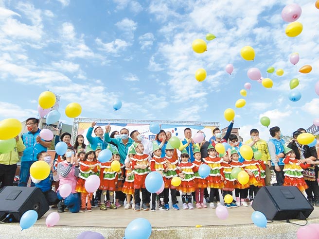 新竹縣竹北市人口破20萬人，竹北市公所26日舉辦慶祝活動。（莊旻靜攝）