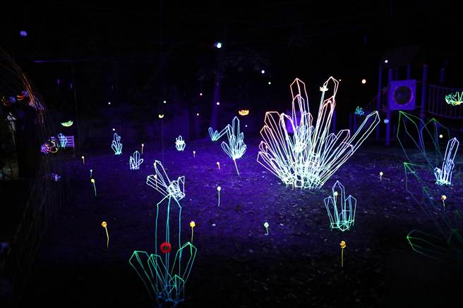 「2020龙崎光节－空山祭」试营运期间已涌入2.5万人次赏灯。（南市府提供／李宜杰台南传真）