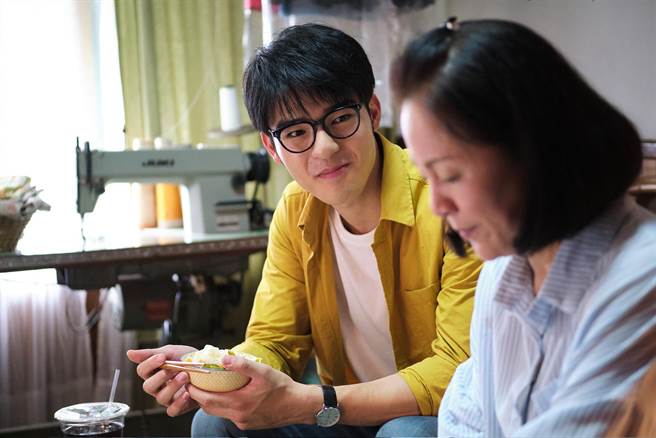 陳昊森與潘麗麗劇中有多場對手戲。（公視提供）