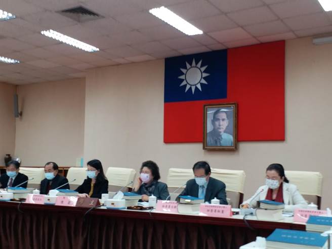 监察院巡察后记者会(张理国摄)