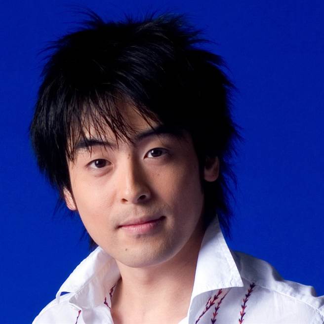 今井雄三脑出血猝逝，享年43岁。（图／取材自KEI推特）