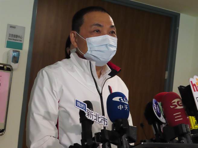 台英断航？侯友宜：若疫情上升就该做决定。（叶德正摄）