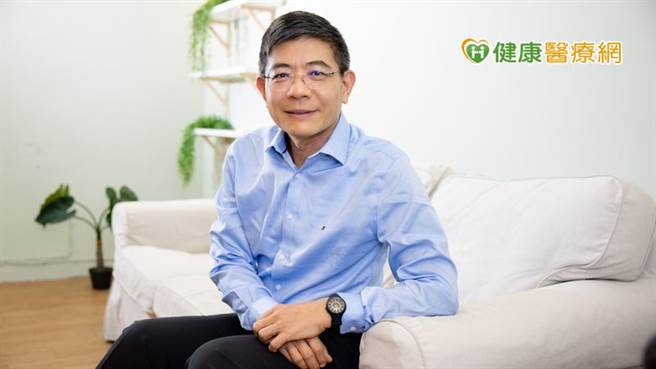 翁国昌教授说，心肌梗塞装设支架后仍有復发风险。(图/健康医疗网提供)