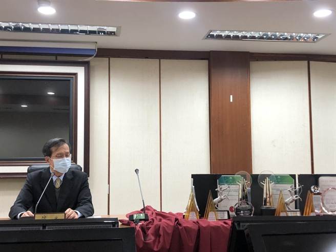 中油上半年惨亏，但发言人张瑞宗今天指出，由于营收回稳，估计全年可「损益两平」。(图：王玉树摄)