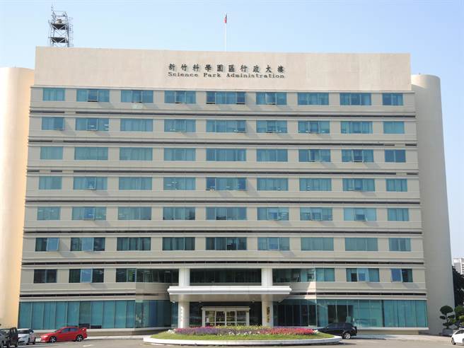 水情严峻，经济部宣布工业大用水户节水7％。（邱立雅摄）