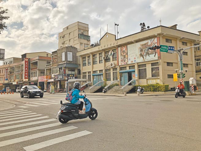 金门首件县府主导开发的公办都更案，范围选定金城镇西南门里公所及其周边地区。（李金生摄）