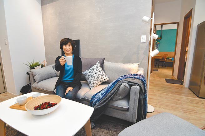 台東縣政府提供經過精心設計裝潢的幸福住宅，邀請網紅進駐，用不一樣的方式行銷台東。（莊哲權攝）