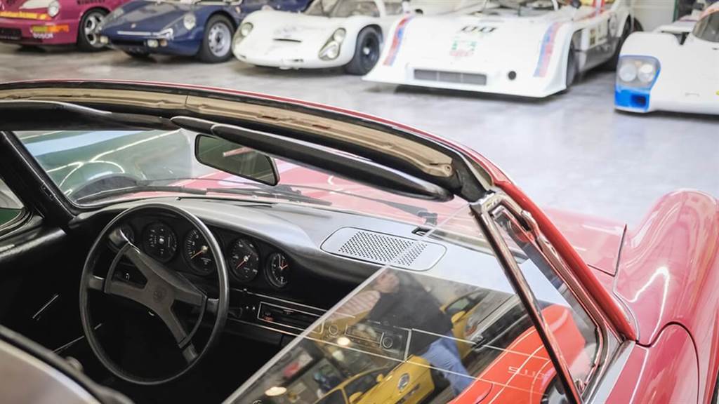 80歲擁有80輛Porsches經典收藏
