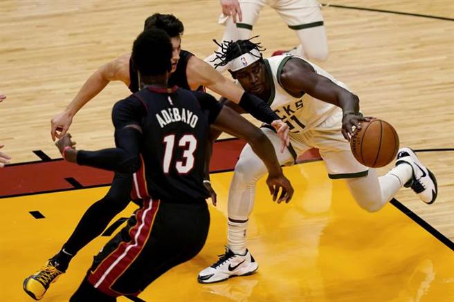 本季转战公鹿的哈勒戴，今天飙进6颗三分球，全队投进破纪录的29个三分球，大赢热火47分，报了上赛季季后赛遭到淘汰之仇。(美联社)