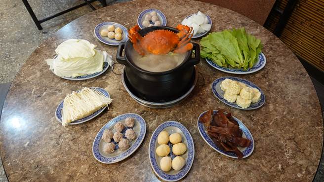 所有的配菜老板都一一精挑细选。(摄影/范佐意)