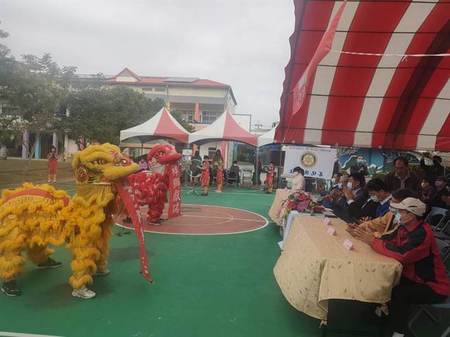 台南市善化扶轮社助大内区二溪等4所国小发展在地特色社团，30日举行成果发表会。（台南市二溪国小提供／刘秀芬台南传真）