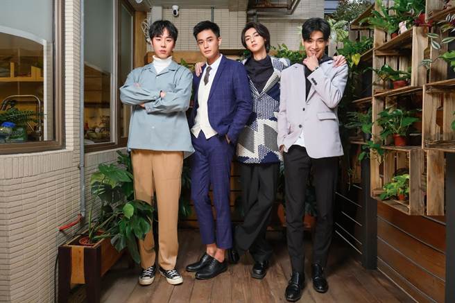 涂善存撞鼻没歪自豪「真的」 安俊朋拍吻戏喷鼻血