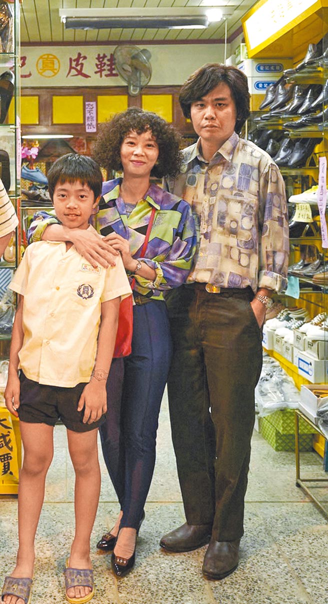 孙淑媚（左）、杨大正在戏里饰演新手爸妈。（公视、myVideo提供）