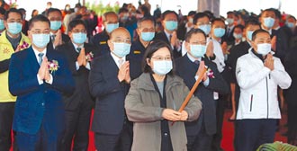 叶毓兰》小英是警消的靠山？