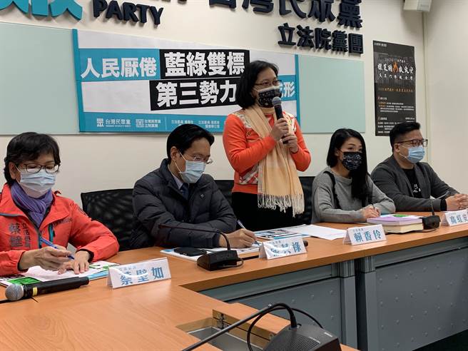 台北市政府今宣布照常舉辦跨年晚會，其決策遭質疑是「逆時中」，民眾黨團總召賴香伶表示，尊重地方政府判斷與決策。（林縉明攝）