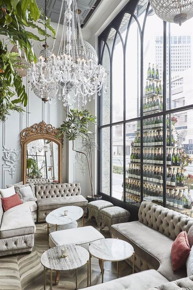 不知道带妹子去哪里装逼？OPIUM Champagne Bar 网美的香槟秘境（图／BEEN蜂报提供）