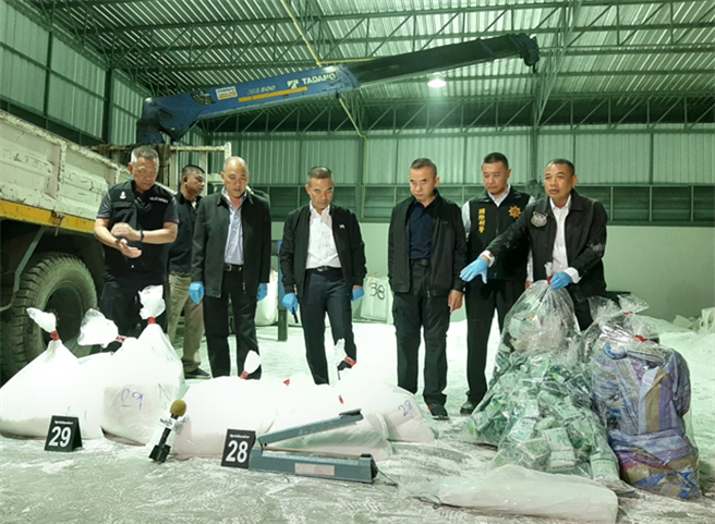 「岩鹽」變185公斤K他命，陸毒梟從巴基斯坦走私毒品遭攔截。(警方提供)