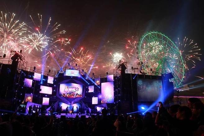 義守大學停班停課，理由是為了跨年，讓不少網友驚呆直呼，有生之年第一次聽到，只覺得學費在天空中燃燒。（圖／義聯集團提供）