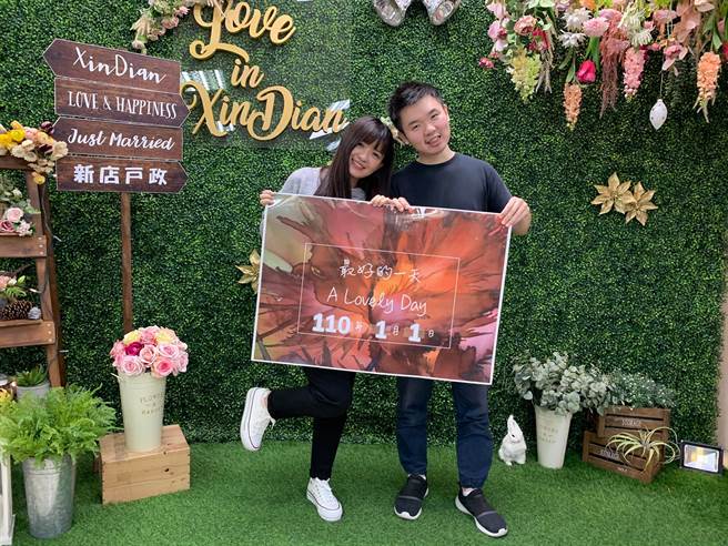 新北市新店戶政事務所與豪鼎飯店將從明年元旦起，攜手舉辦「戶政開啟儀式感，豪鼎延續幸福感」活動。（葉書宏攝）