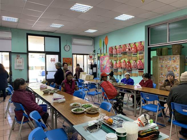 苗栗縣政府爭取設立文化健康站，為原住民提供簡易健康照顧、營養餐飲、居家關懷，落實原住民族長者照護。（苗栗縣政府提供／何冠嫻苗栗傳真）