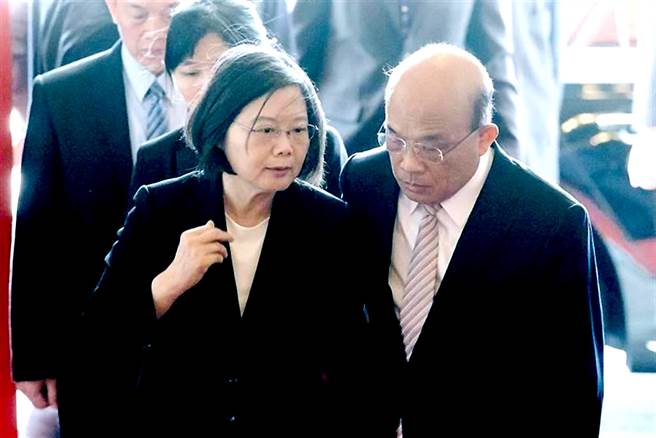 总统蔡英文（左）、行政院长苏贞昌（右）。（图／本报资料照）