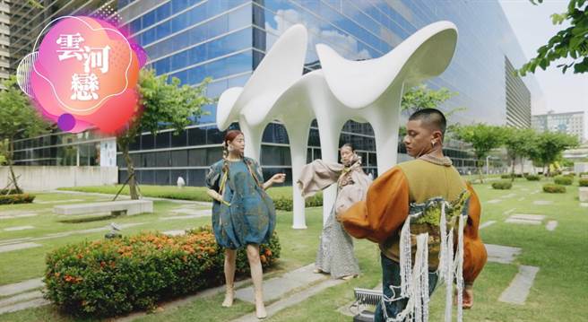 台中市文化局推出《跟着公共艺术来趟台中轻旅行》系列4部短片，介绍公共艺术之美。（文化局提供／陈淑芬台中传真）