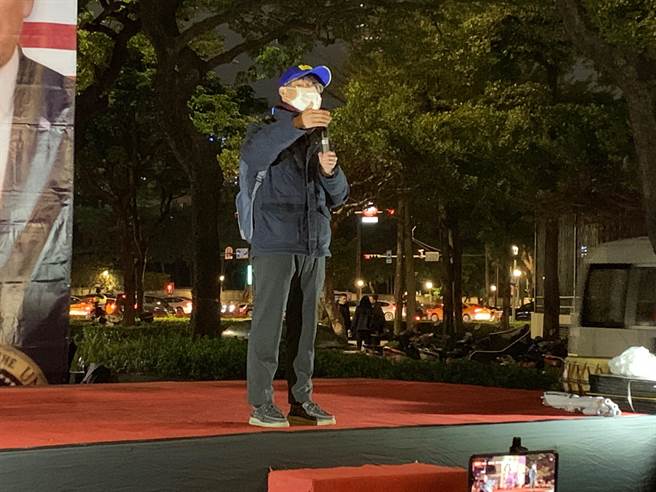 反莱猪医师苏伟硕。（林缙明摄）