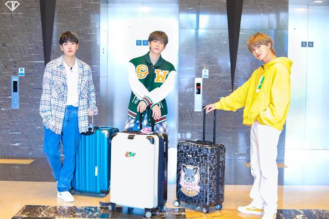 C.T.O团员振纬（左起）、仕伟、宇庆赴韩国录制出道节目。（图：远传friDay影音提供）