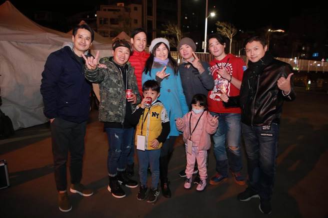 亥兒樂隊表示，第一次跨年沒有面對觀眾演出，並不覺得奇怪。（陳彩玲攝）