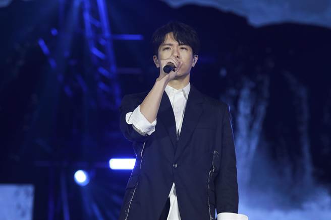 韦礼安高雄跨年晚会开唱。（民视提供）