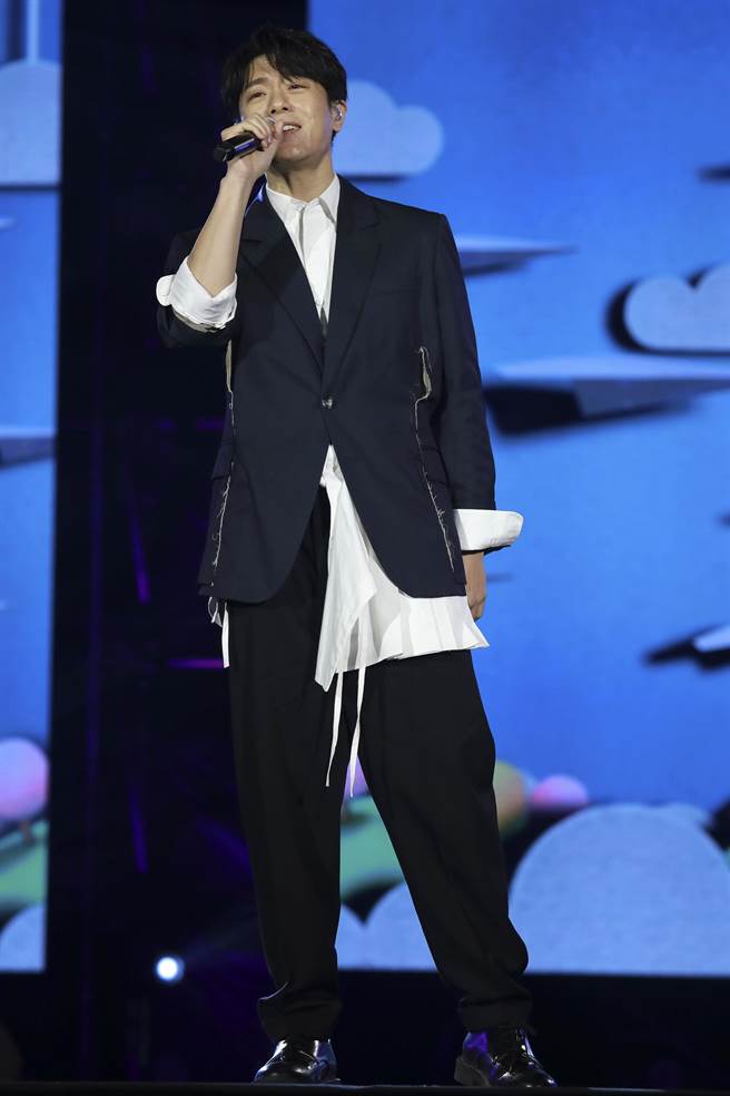 韦礼安高雄跨年晚会开唱。（民视提供）