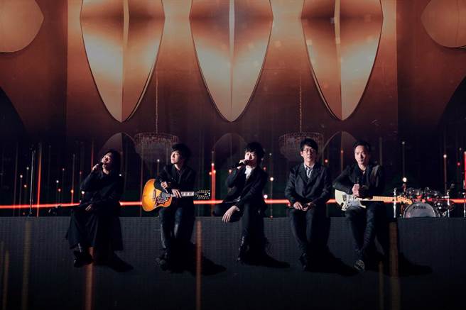 五月天今首唱新歌〈因为你 所以我〉。（相信音乐提供）