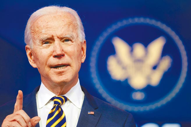 英國廣播公司（BBC）新聞網分析稱，美國總統當選人拜登上台會讓美中對抗稍緩，但競爭態勢不變，而拜登在貿易、科技、台灣、香港與新疆、國際合作等5大議題，將與川普的對華政策不同。（路透）