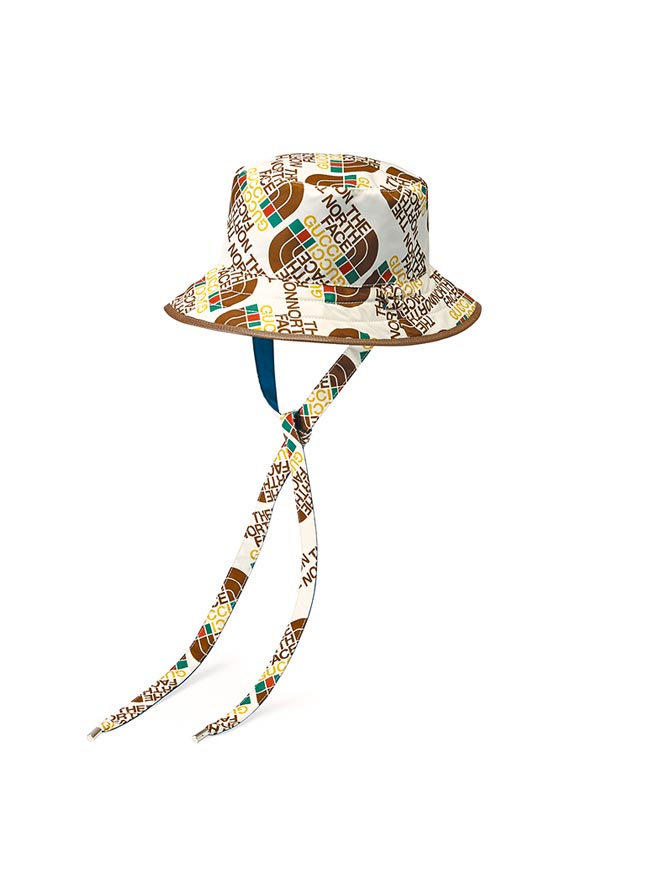 The North Face x Gucci联名双面渔夫帽，1万9500元。（Gucci提供）