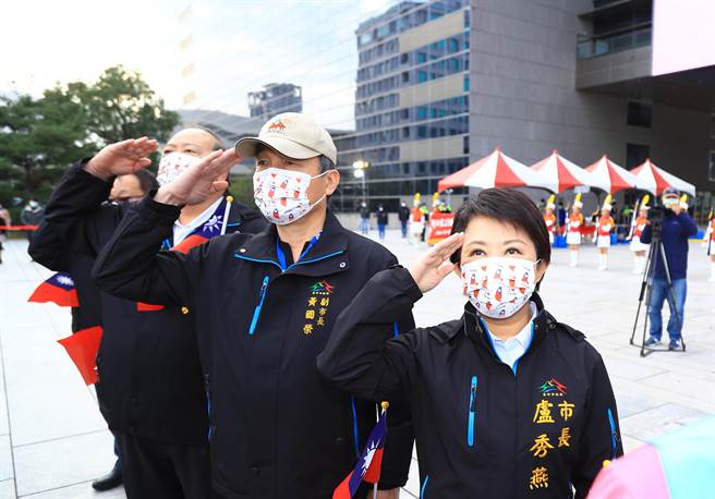 迎接2021年，台中市长卢秀燕向市民许下新年新希望，继续朝「富市台中，新好生活」目标迈进，全力让「台中蜕变、幸福倍增」。（卢金足摄）