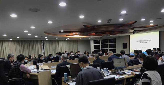 「国际海运运输平稳工作小组」第1次会议。（图：航港局提供）