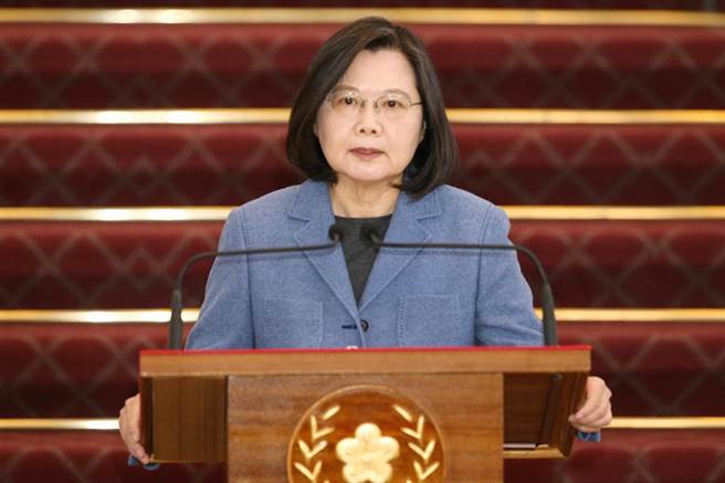 蔡英文总统（见图）1日在参与元旦升旗典礼后发表谈话。（见图）
