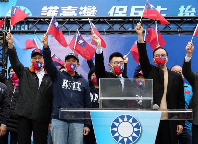 國民黨舉行元旦升旗典禮。（趙雙傑攝）
