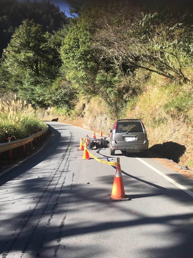 元旦死亡車禍，男大學生騎車斷魂！（民眾提供／廖志晃南投傳真）