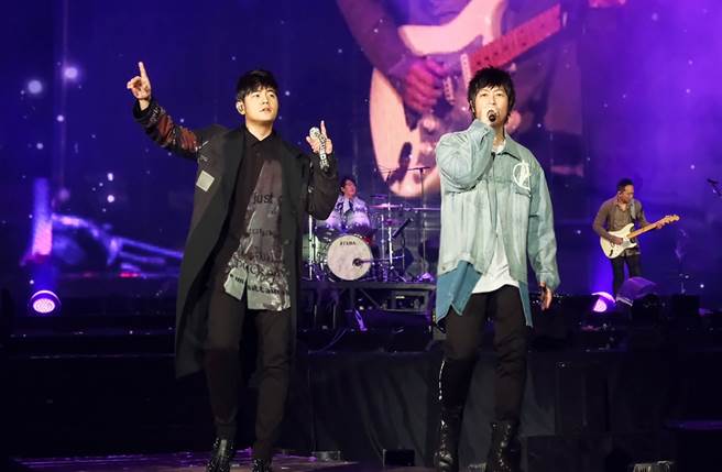 五月天、周杰伦4度合体。(相信音乐提供)