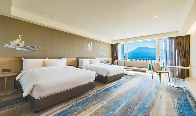 将捷金郁金香酒店运用科技管理，照明设备採用中控感应系统控制，于房客离开后自动关。（新北市环保局提供／叶德正新北传真）