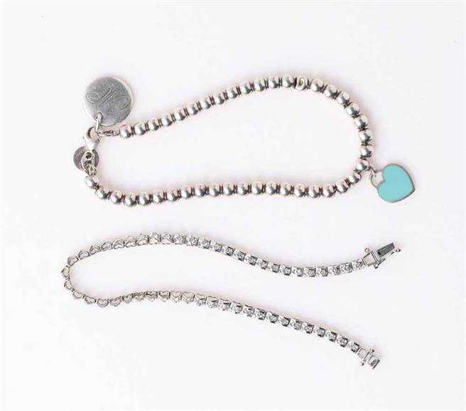 TIFFANY &amp; Co.串珠手鍊（姑姑贈送）　珠寶店碎鑽手鍊（老公贈送）（攝影／戴世平）