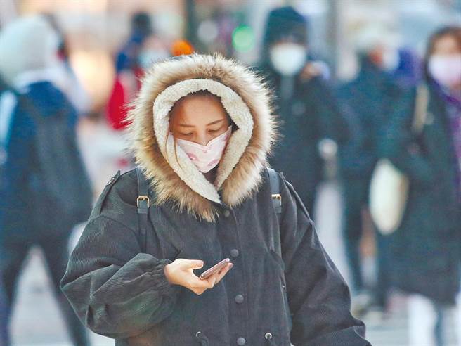 气象局表示，这波寒流水气比上波多了许多，桃竹苗部分地区体感温度甚至可下探零下2度，影响时间更将近3天。(资料照)